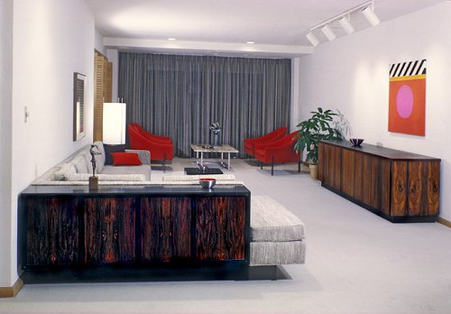 Mid-Century Modern Design in a modern bachelor apartment